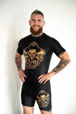 Rashguard Čierný so zlatým logom Pirátcrew