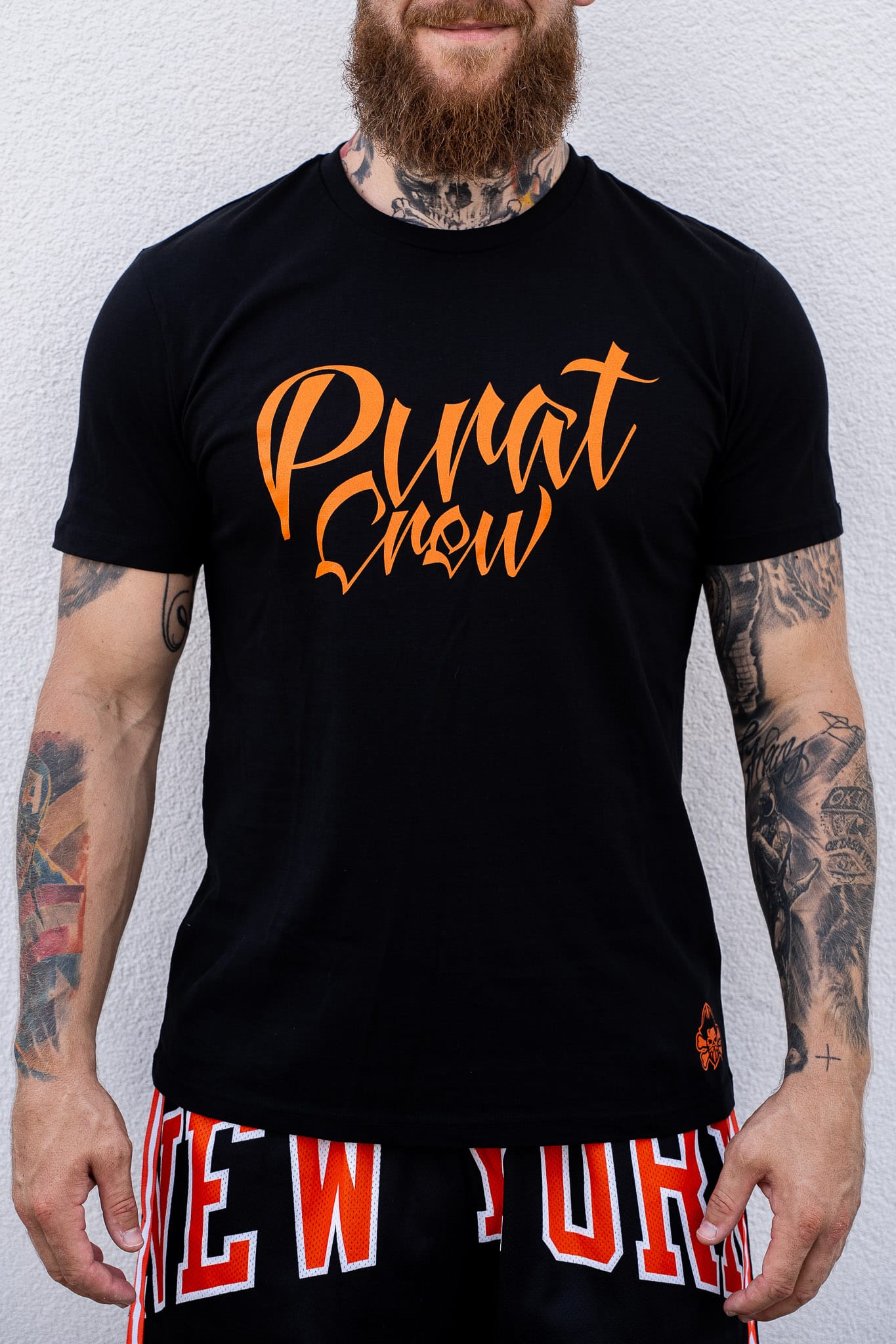 Čierne_tričko_piratcrew_oranžové_02 Čierne tričko s oranžovým nápisom – Obrázok 1
